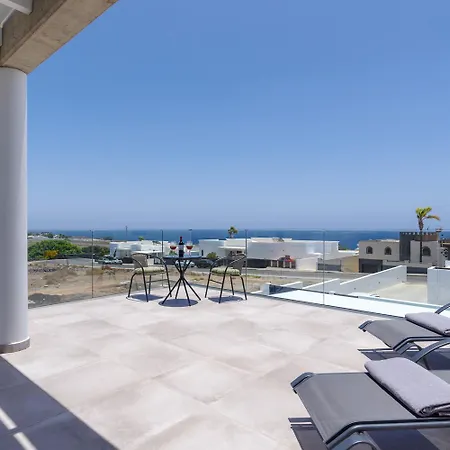 Maria 7 * Puerto Calero