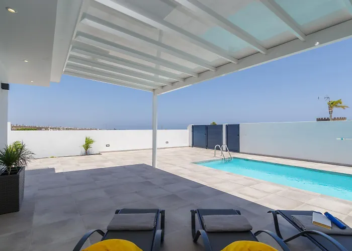 Maria 7 Puerto Calero